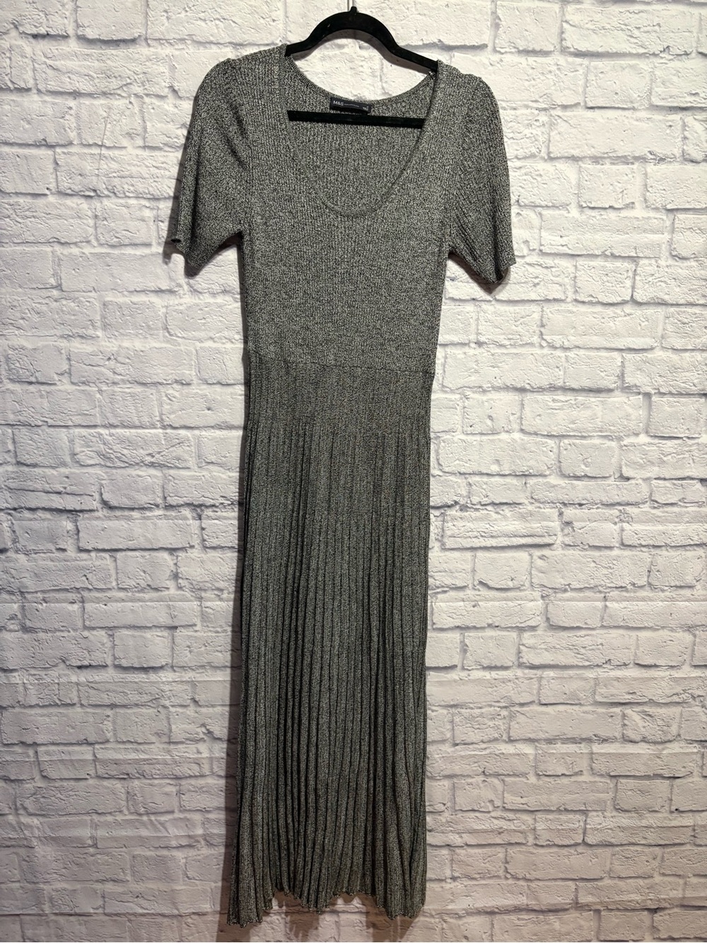 Marks & Spencer Gray Ribbed V-Neck Maxi Dress Size 8 US - Picture 3 of 10